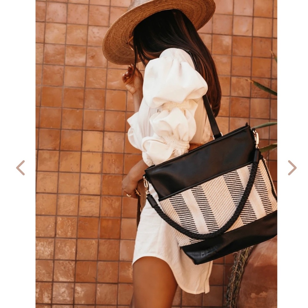 ISO Beis’ backpack tote in natural
